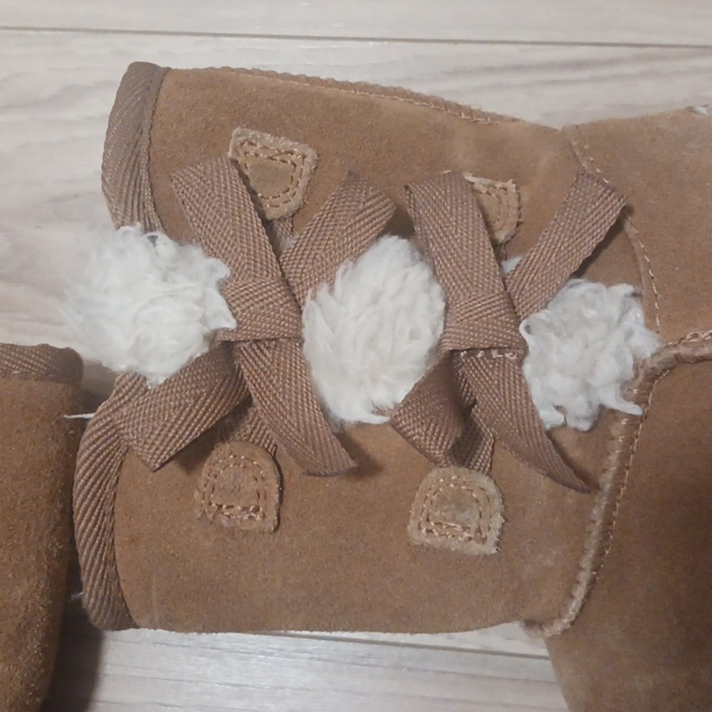 Koolaburra By UGGSTan Suede Boots - Picture 3 of 7